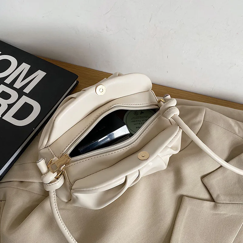 

Ladies casual shoulder bag cloud small bag fashion messenger bag solid color PU ladies small bag zipper mobile phone bag
