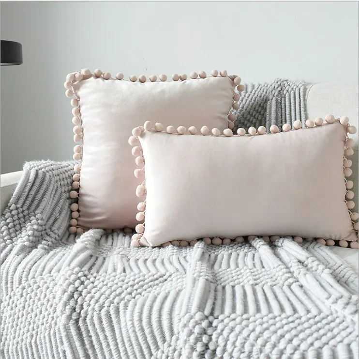 light pink Мягкий Бархатный Чехол на подушку с помпон, белый, желтый, синий, Наволочка на подушку, Подушка для украшения дивана, чехлы 30x50 см/45x45 см - Цвет: light pink