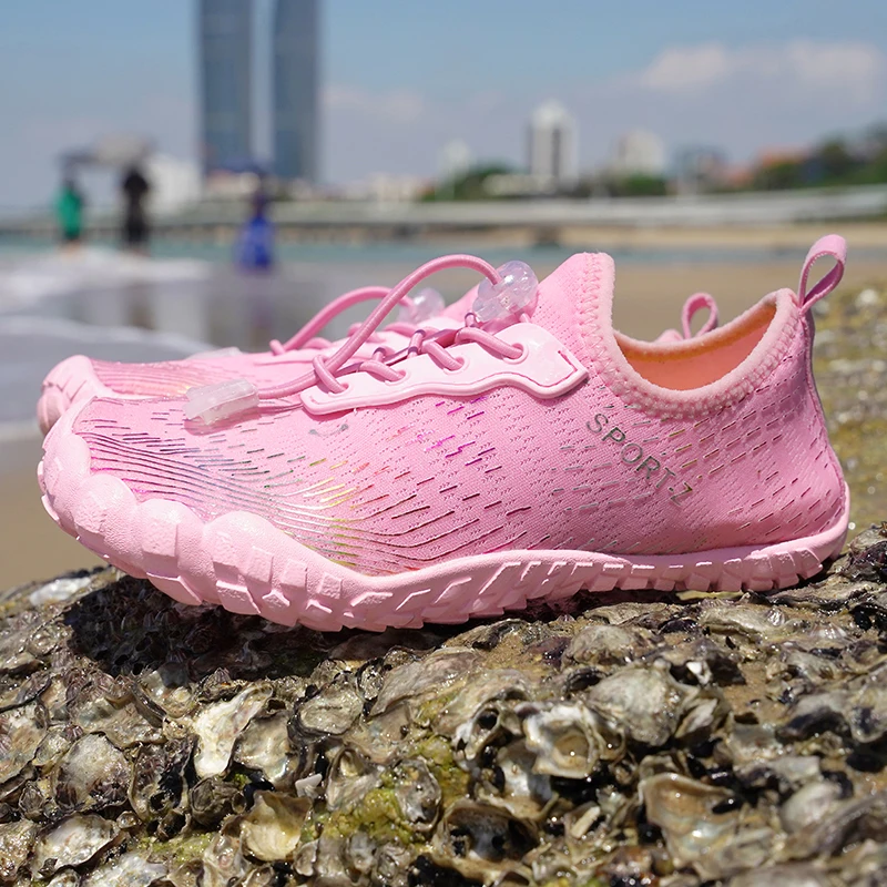 

2020 new children's beach wading shoes lightweight outdoor adventure shoes hiking shoes quick-drying shoes water sports shoes