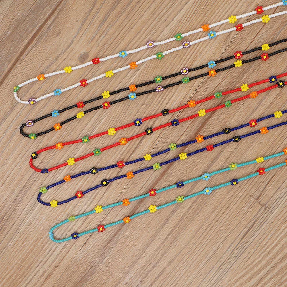 

2021 New Korean Flowers Daisy Necklace Beads Chain Glasses Mask Holder Woven Cord Lanyard for Women Girls Fashion