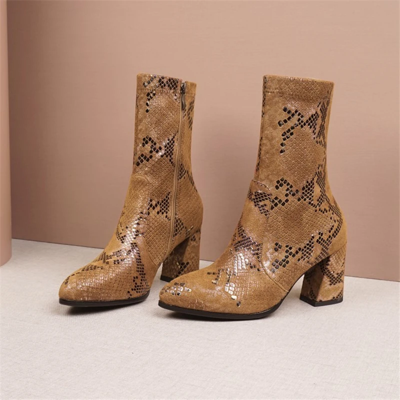 

Martin Boots Women 2021 New Large Size High-Top Casual Fashion Tooling Boots Wild Outdoor Sports Snake Leather Ladies Boots