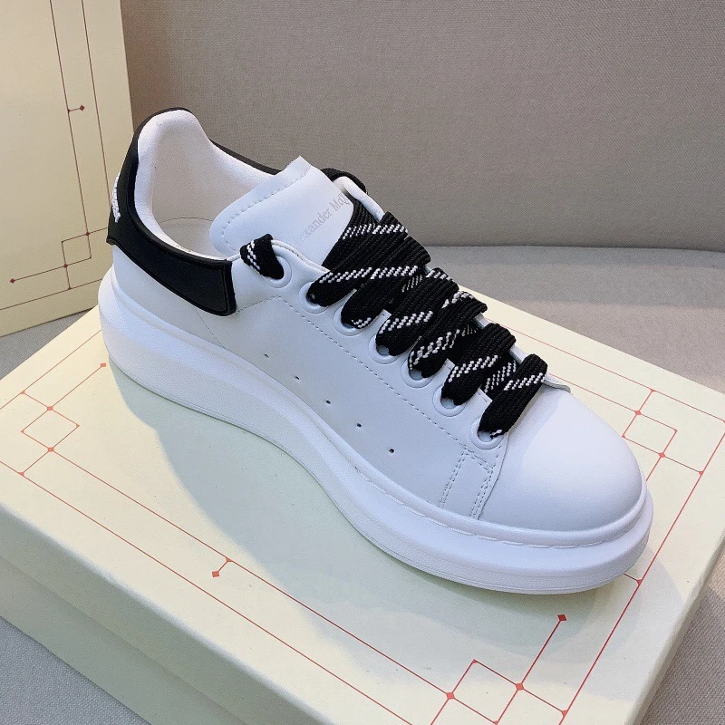 

Women/Men Fashion Luxury Designer Alexander Sneakers Couples White Shoes Comfy Breathable Platform Sports Running Tennis Shoe