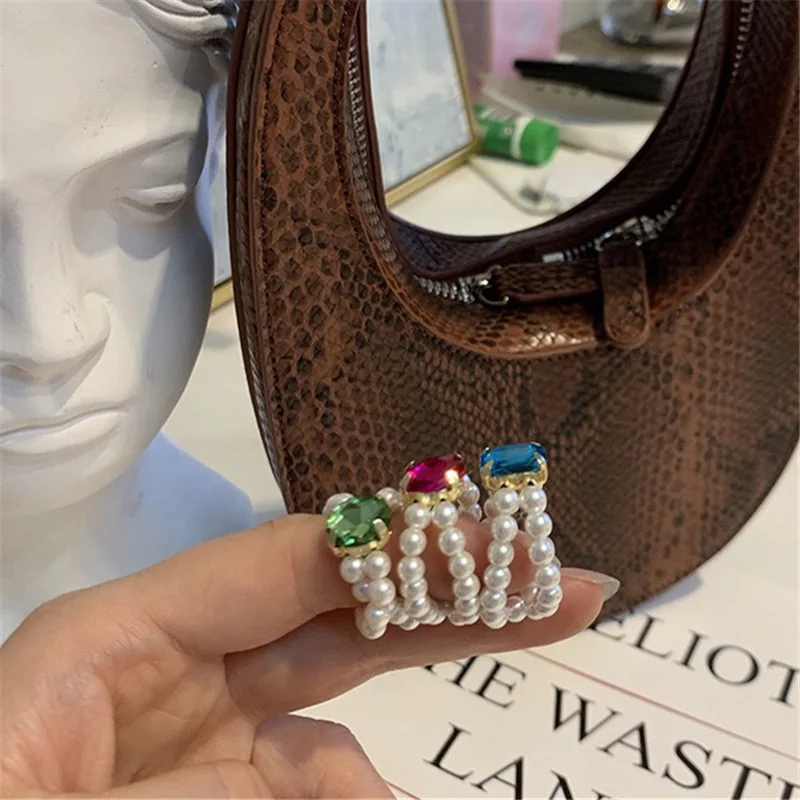 AOMU Романтический белый черный кристалл имитированная жемчужина эластичная веревка бисером кольцо гладкий неправильный геометрический квадрат овальное кольца для женщин.