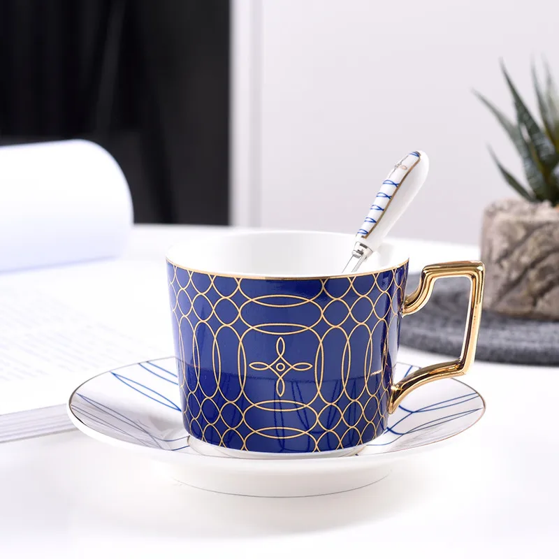 

Ceramic Coffee Cups Saucers Breakfast Milk Tea Mugs Cup With Spoon Drinkware Kitchen Utensils Wedding Gifts Gift Box 200ML