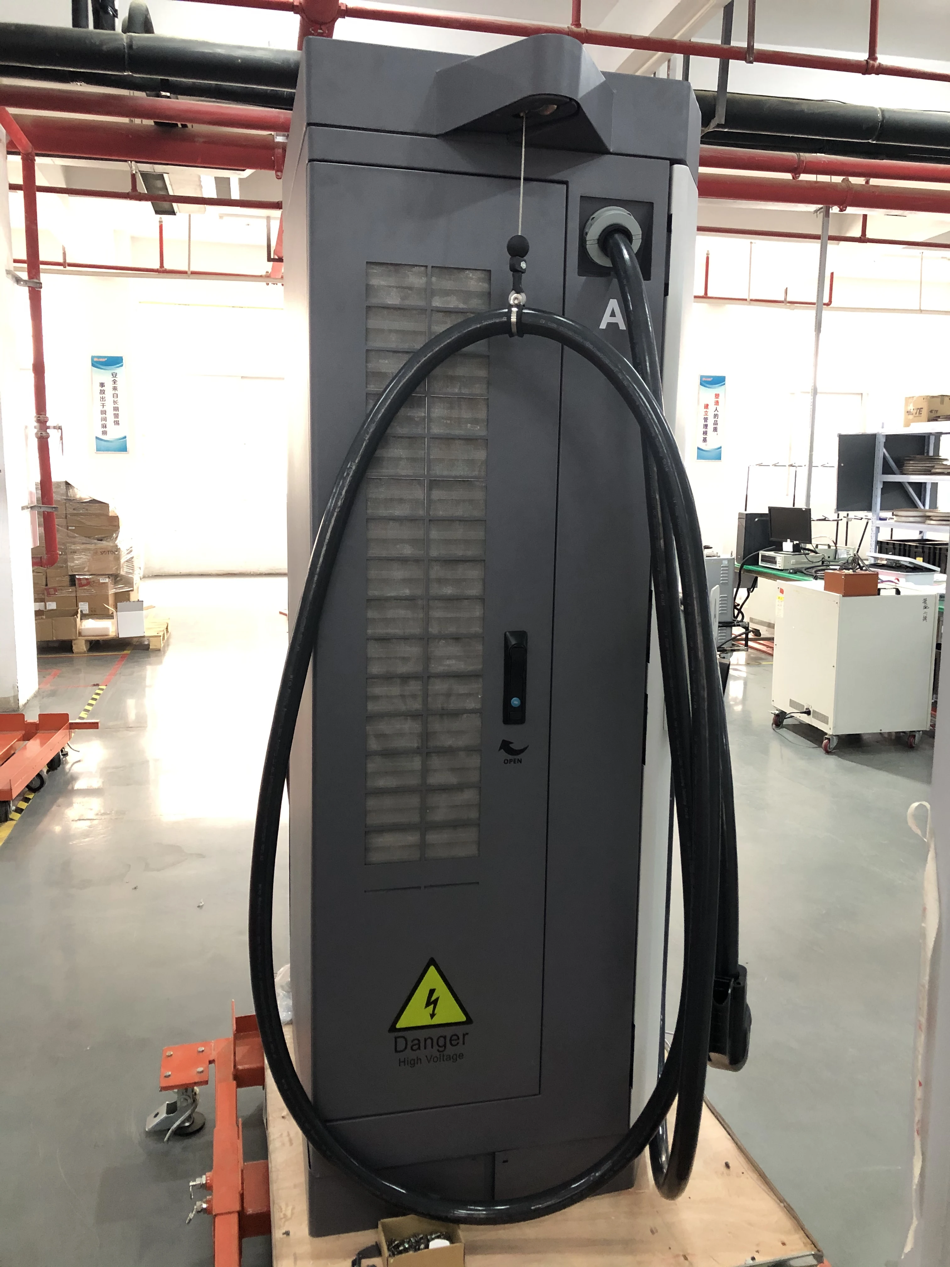 

High speed level 3 mode 4 three phase 380V 90kw electric car charging pile power station supercharger EV DC charging station