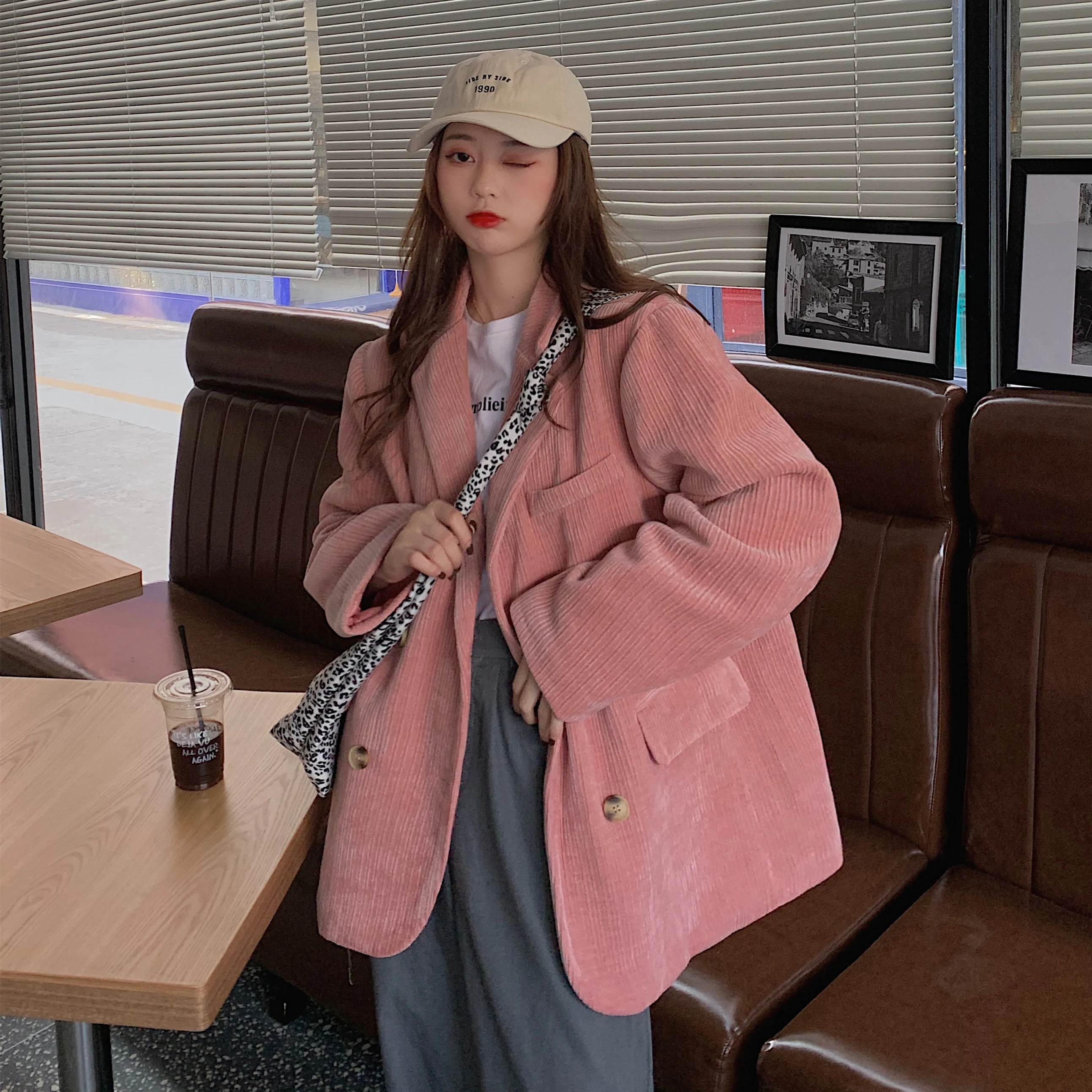 

Blazer Women Double-breasted Corduroy Solid Color Suit Long-sleeved 2020 Winter Thick Quilted Loose Jacket Coat Blaser Femme Top