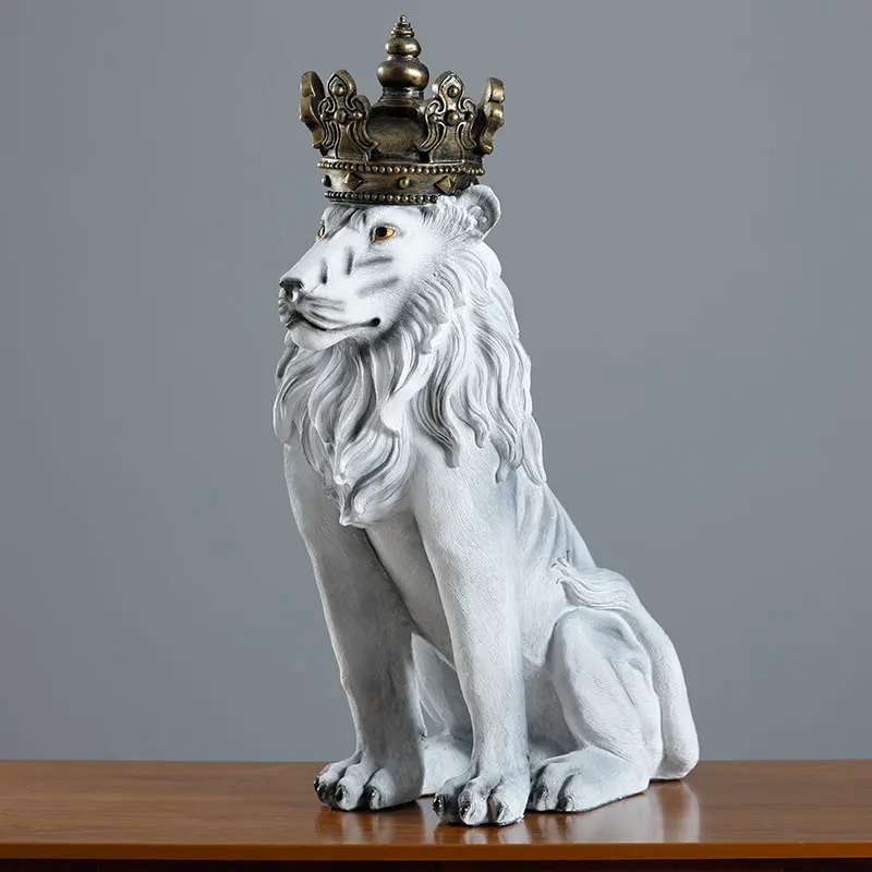 

Northern Europe Creative Floor An Crown Lion Statue Ornaments Living Room Porch Hotel Lobby Handmade Resin Sculpture Artwork