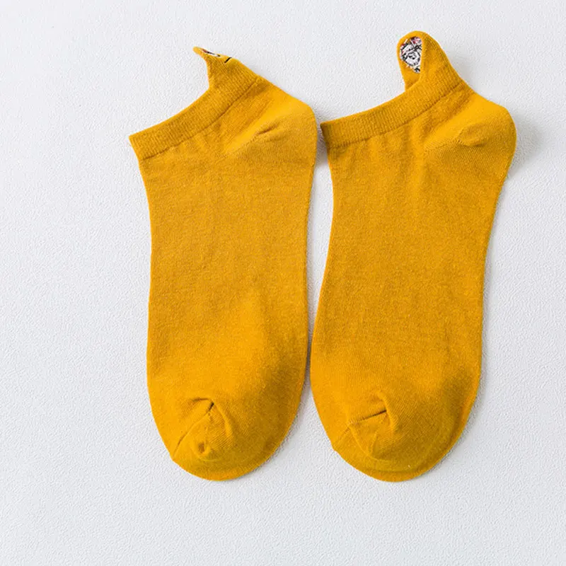 

8 Pairs/Lot Fashion Cartoon Face Embroidery Socks For Women Cotton Funny Short Socks Free Size Unisex