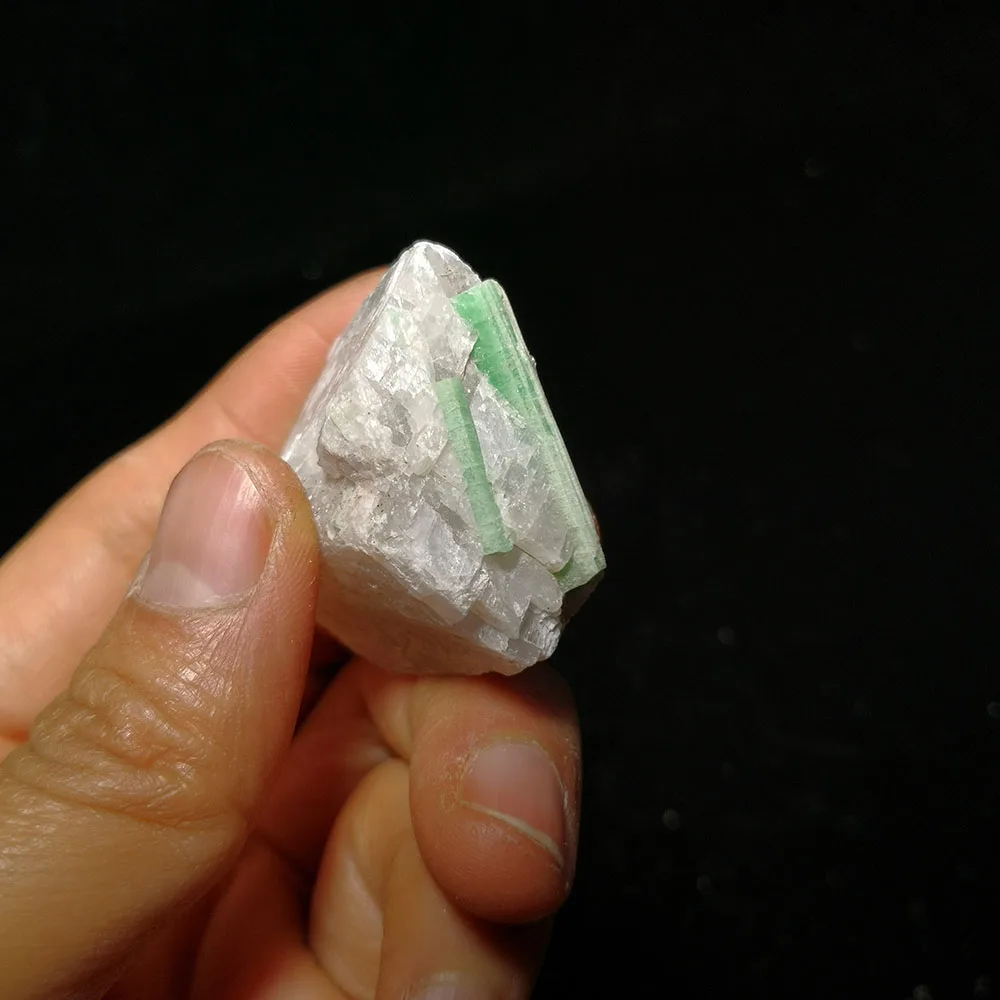 

32g A5-3SUN Natural Quartz Emerald Mineral Crystal Specimen Home Decoration From Malipo Wenshan Yunnan Province China