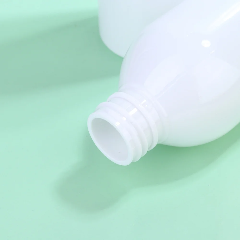

6pcs 250ml Press Type Lid Travel Bottles Portable Cosmetic Container Empty Bottle for Shampoo Lotion (Transparent Bottle and Lid