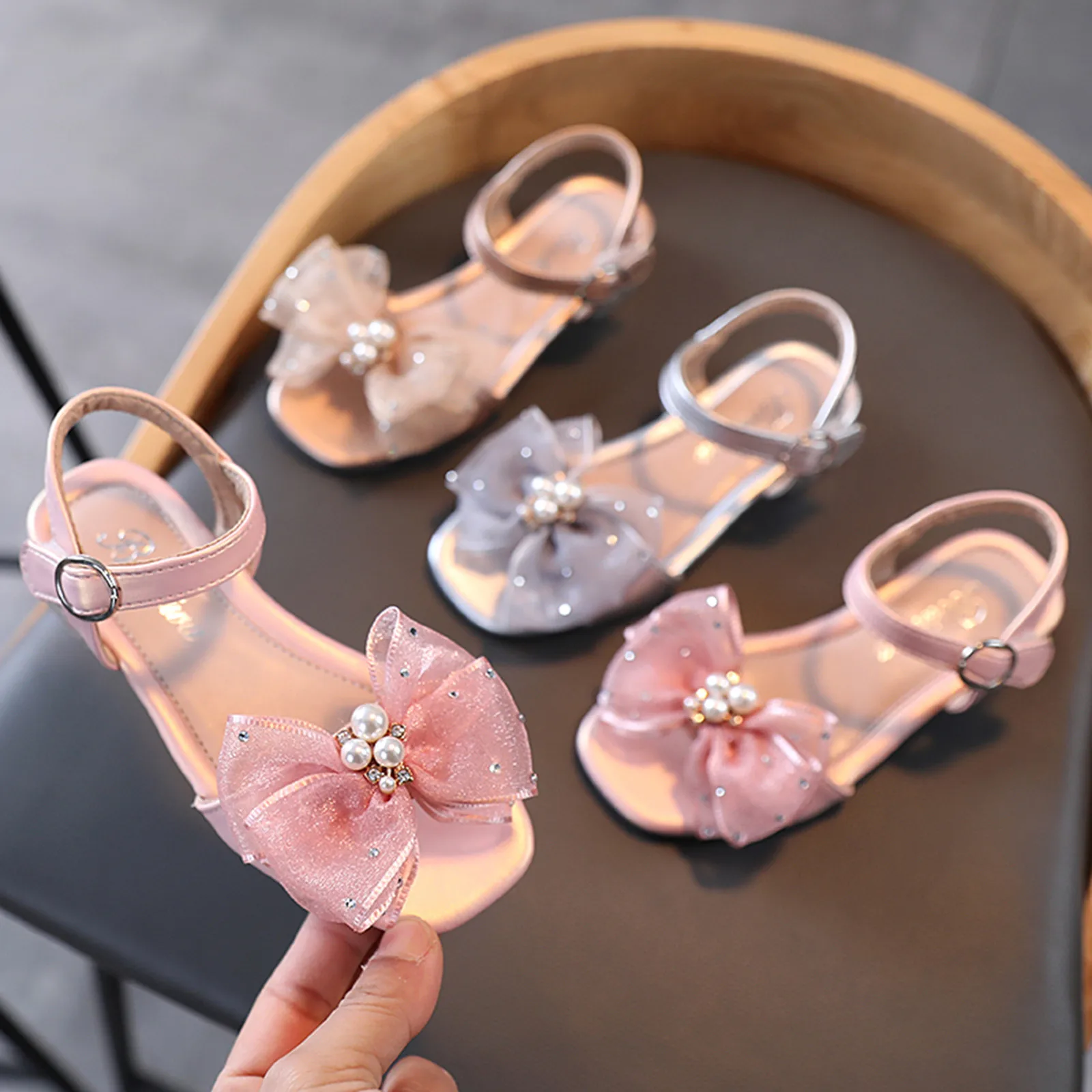 

2021Children Toddler Infant Kids Baby Girls Leather Bowkont Pearl Sandals Princess Party Flat Soft-soled Non-slip Shoes Fashion