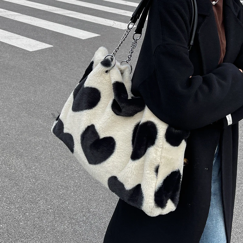 

с доставкой Cow pattern Soft Faux Fur Crossbody Bags for Women 2021Winter Trend Lady Branded Trending Chain Shoulder Handbags