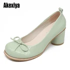 Туфли женские на высоком каблуке, с круглым носком, u081