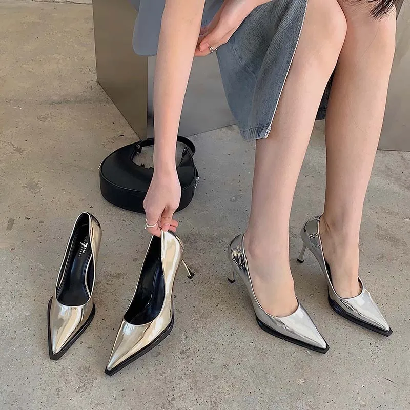 Туфли-лодочки женские из лакированной кожи на тонком высоком каблуке без