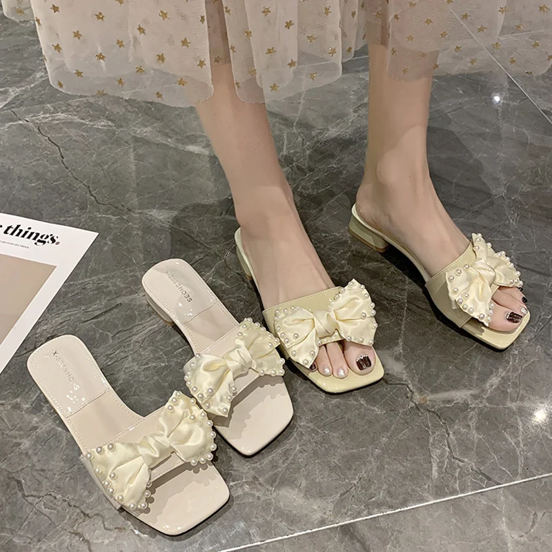 

Rimocy Fashion Pearl Bowknot Slippers Women Summer New Square Toe Low Heels Beach Flip Flops Woman Outdoor Square Heel Slippers