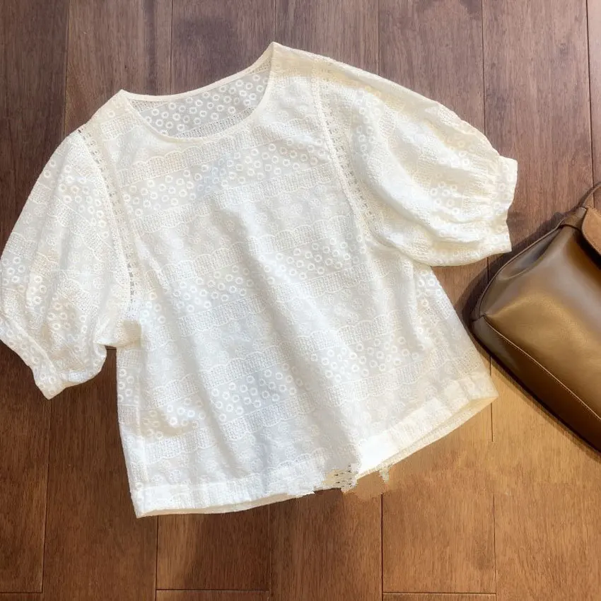 

Simple temperament water soluble Lantern Sleeve Top 2021 summer new heavy industry embroidery fresh foreign style short sleeve