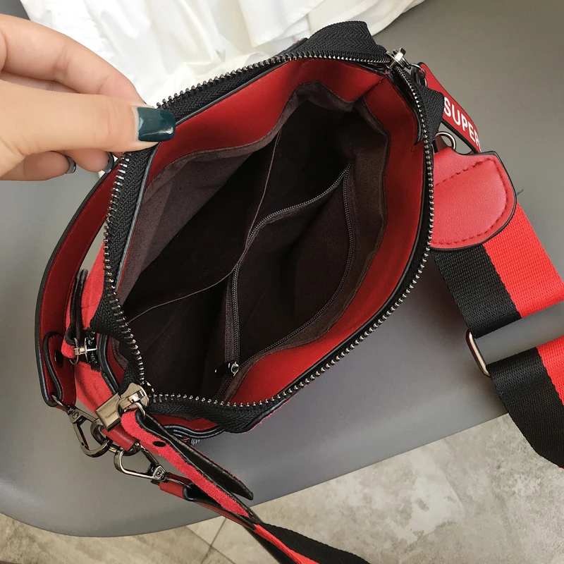 Сумка-тоут женская из искусственной кожи с ручкой матовая |