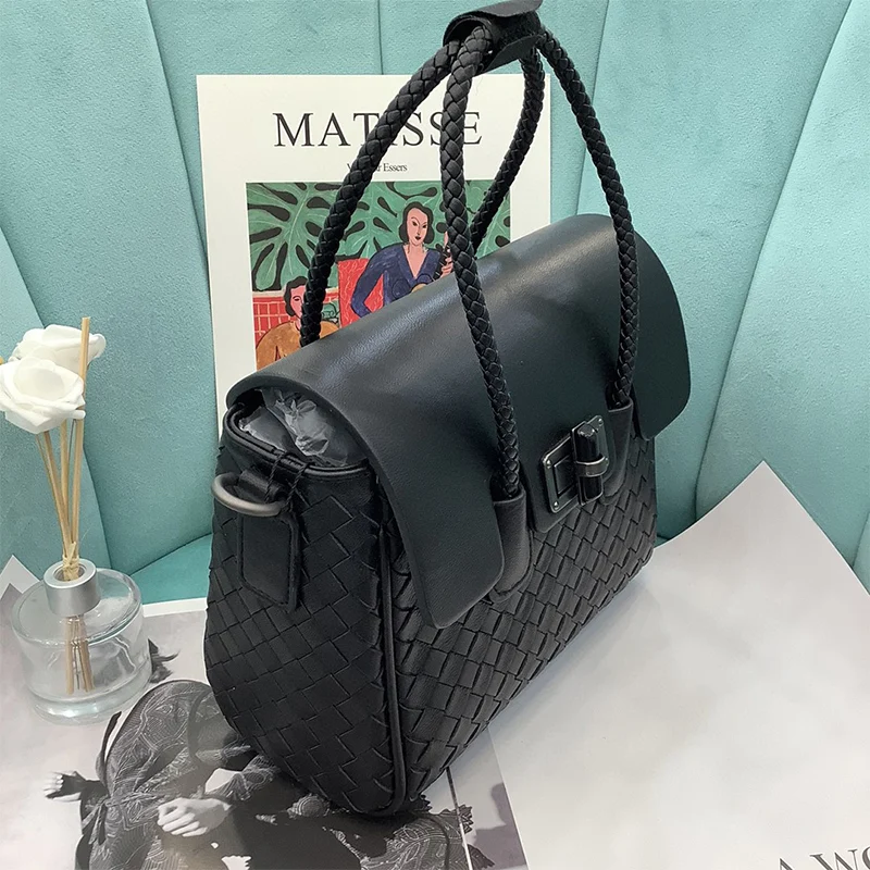 

Leather ladies shoulder bag simple 2021 new hand-woven style handbag messenger bag luxurious design rich color 100% sheepskin