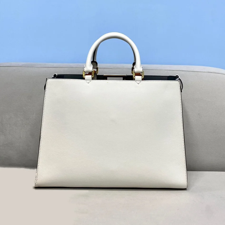 

The new luxury big brand European and American fashion women's bag messenger shoulder bag commuter large-capacity handbag