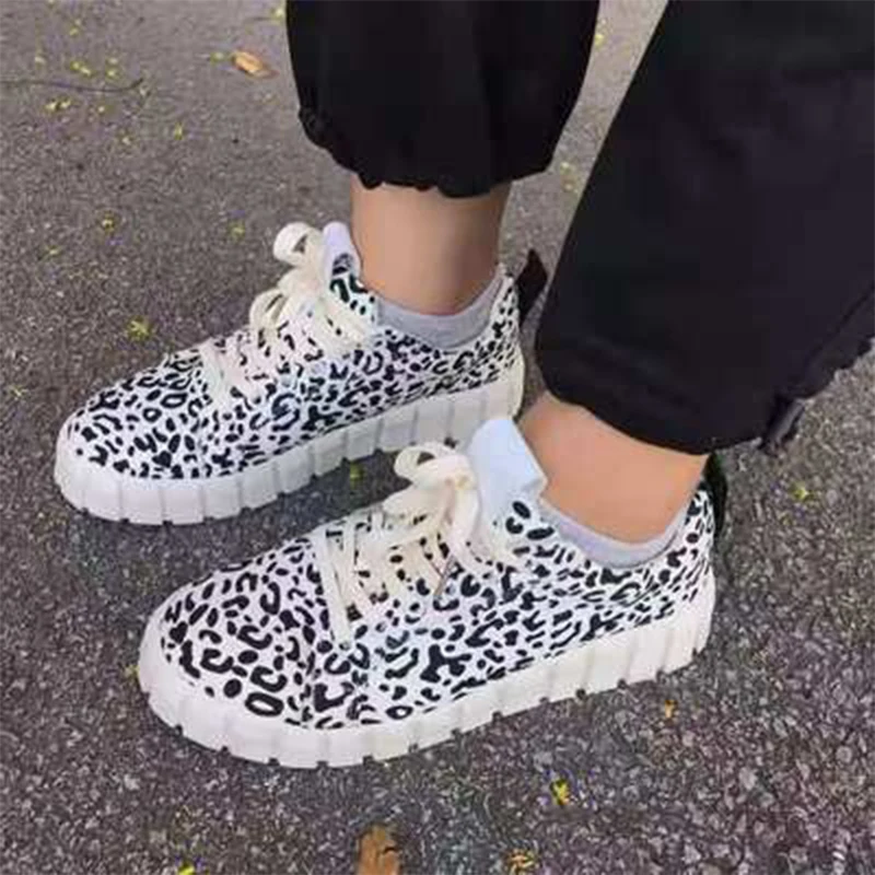 Кеды женские на плоской подошве холщовые износостойкие кроссовки с узором зебры