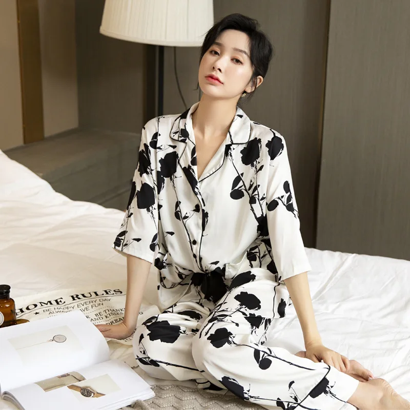

Autumn Silk Pajamas Ladies Suit Three-quarter Sleeve Trousers Suits Black and White Rose Printed Womens Pajamas Sleepwear