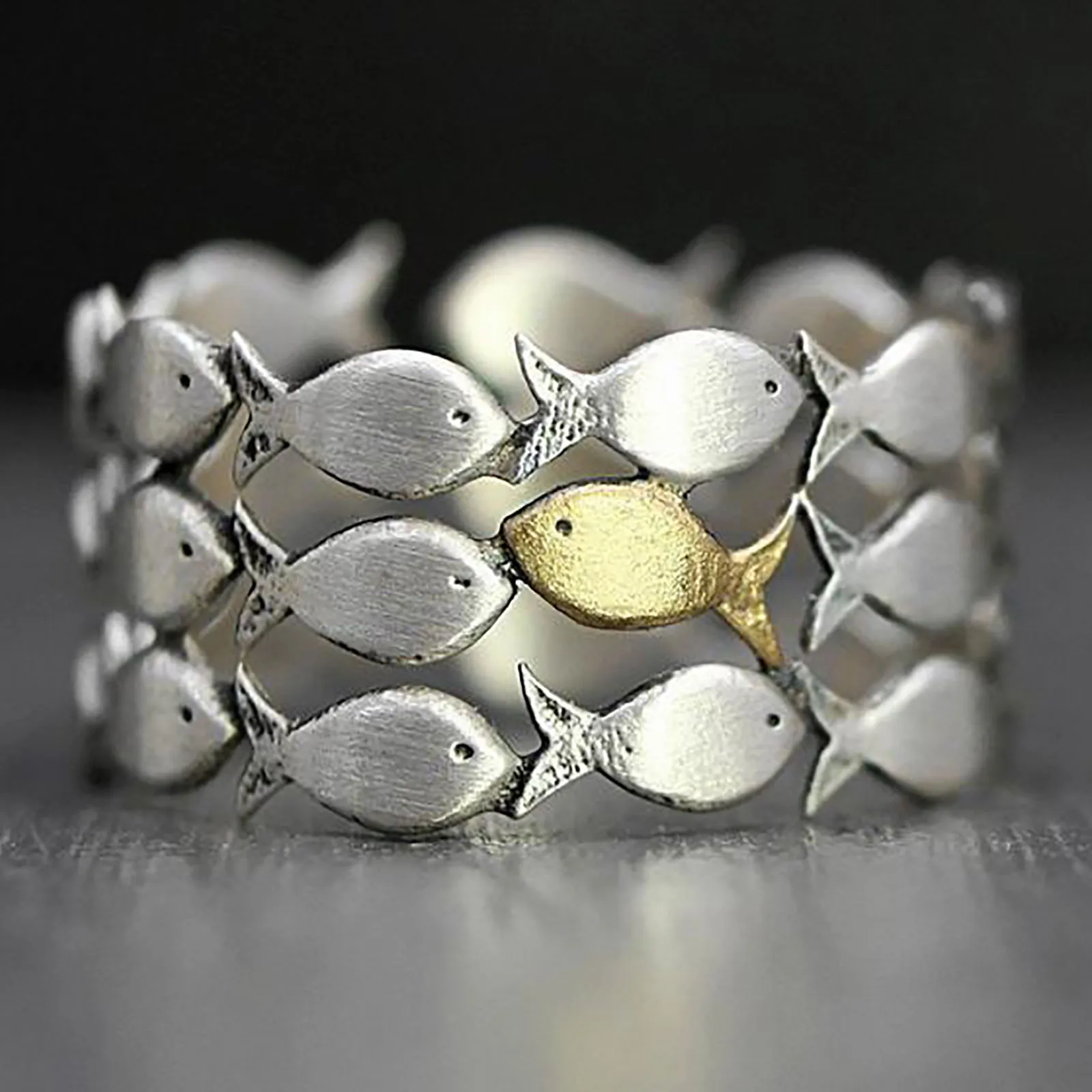 Кольца унисекс Новые Креативные золотые рыбки плавать на кольце чтобы