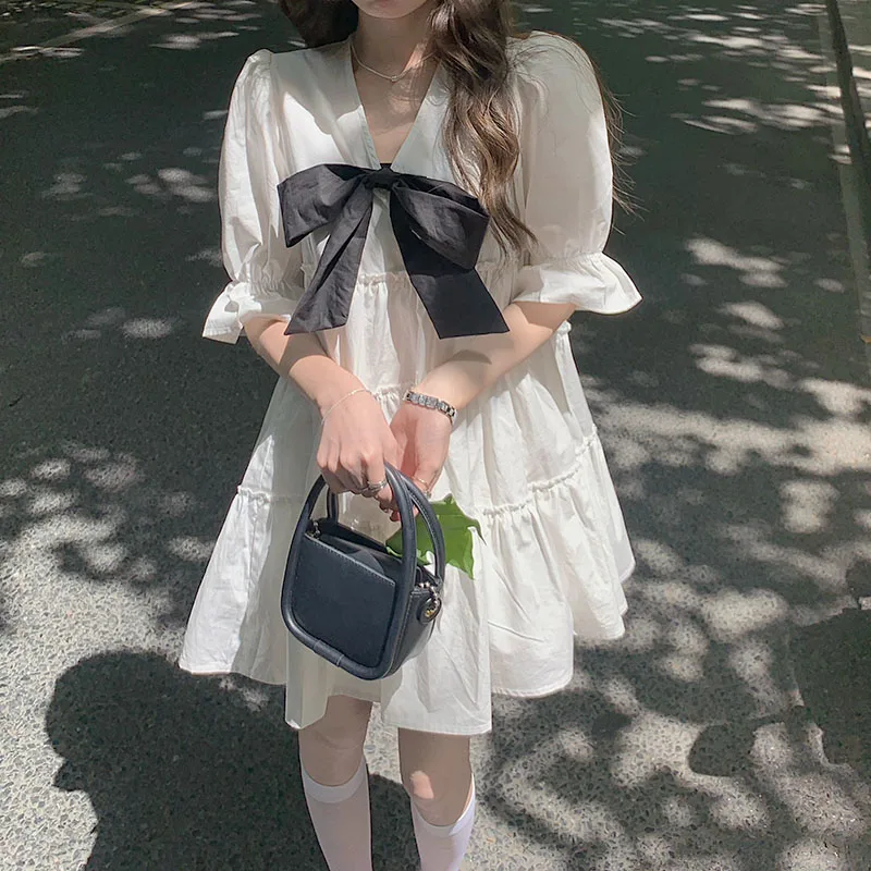 

2021 Summer Korean Style French Sweet Women Fashion Dress Casual Elegant Mini Dresses Female Kawaii Bow Solid V-neck Design