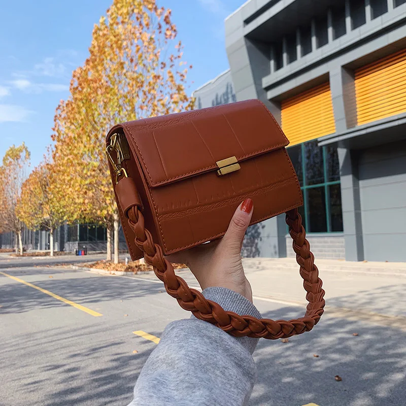 

High-quality Texture Bag Women 2021 Autumn and Winter New Wave Korean Fashion One-shoulder Small Square Bag Wild Messenger Bag