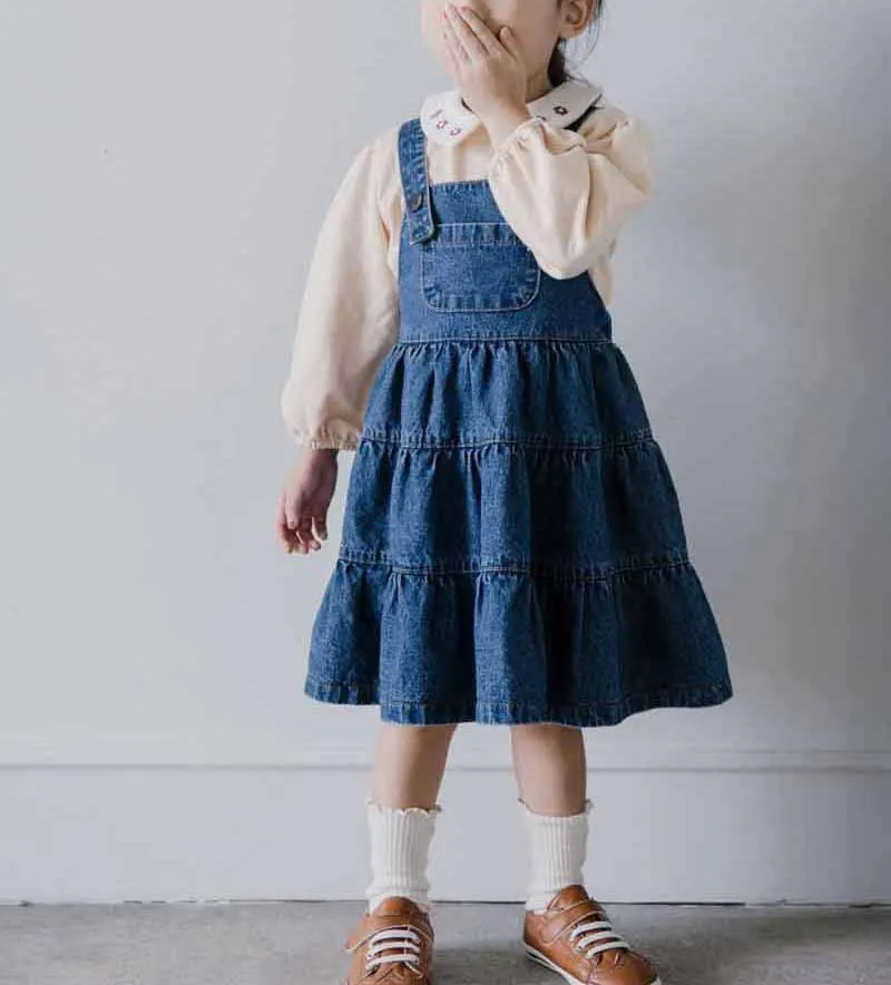 

Spring 2020 baby girl foreign style wild solid color strap cake dress