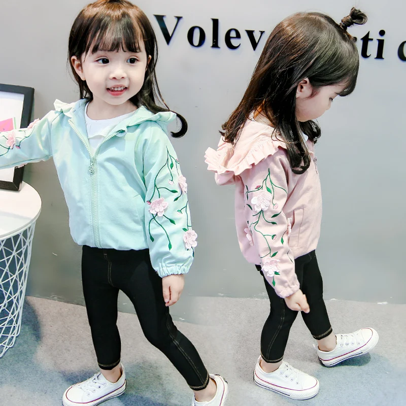 Детская верхняя одежда с вышивкой для маленьких девочек детский Тренч куртки