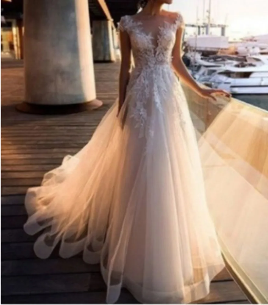 

Boho Beach Wedding Dress O-Neck Lace Appliques Top Vintage Princess Wedding Gown Cap Sleeve Simple Bride Dress Vestido De Novia