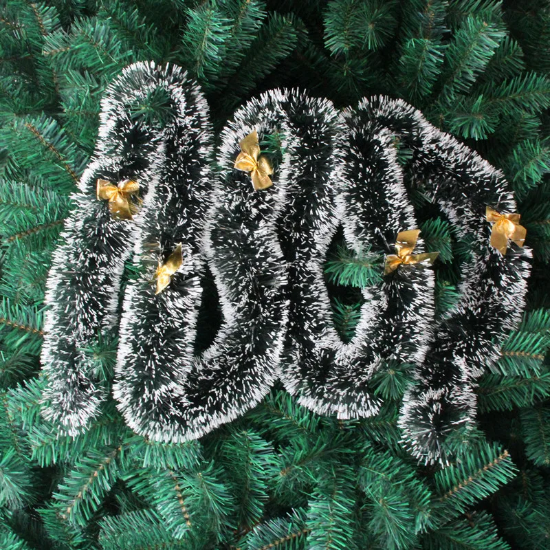 

Christmas Tree Decorations Christmas Dolor Bars Christmas Tops Dark Green And White Edges Christmas Madder Hanging Decorations