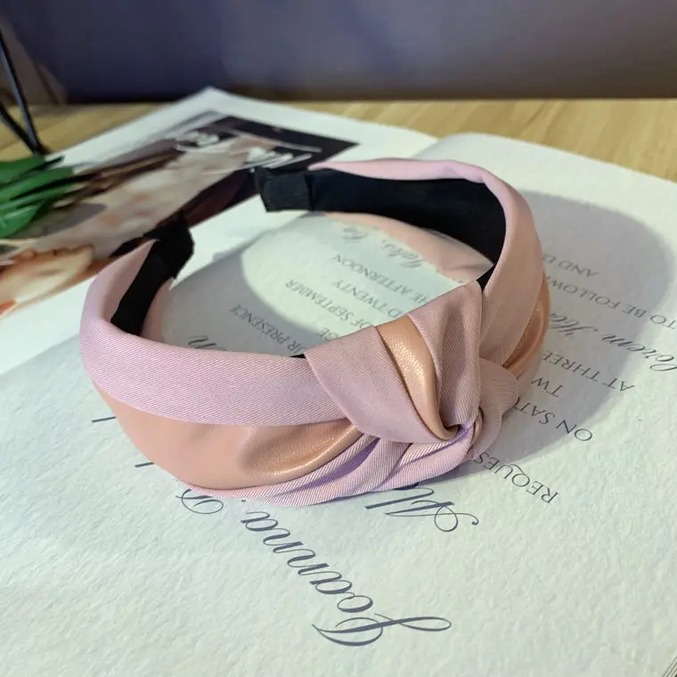 

Pu Leather Hair Bands for Women 2019 Korean Solid Wide Side Headband Girls Middle Knotted Hairbands Hair Hoop Hair Accessories
