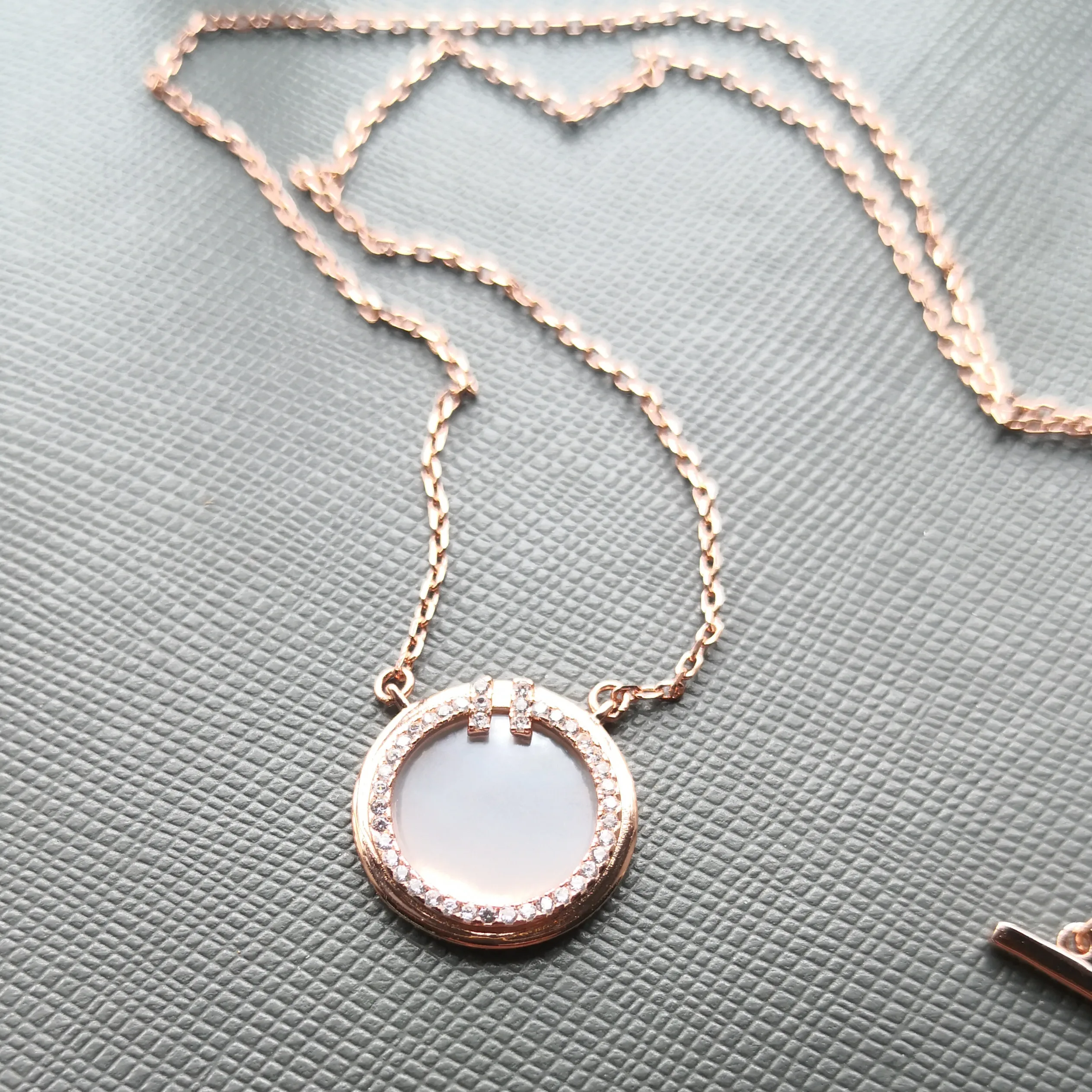 

Ms silver plated rose gold roundles ms white conch shell letters inlay zircon blue necklace pendant jewelry