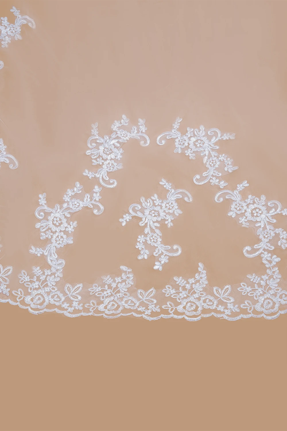 

In Stock ! Velos De Novia Lace Edged One Layers 3M Cathedral Wedding Veil With Comb Soft Tulle Wedding Accessories Bridal Veil