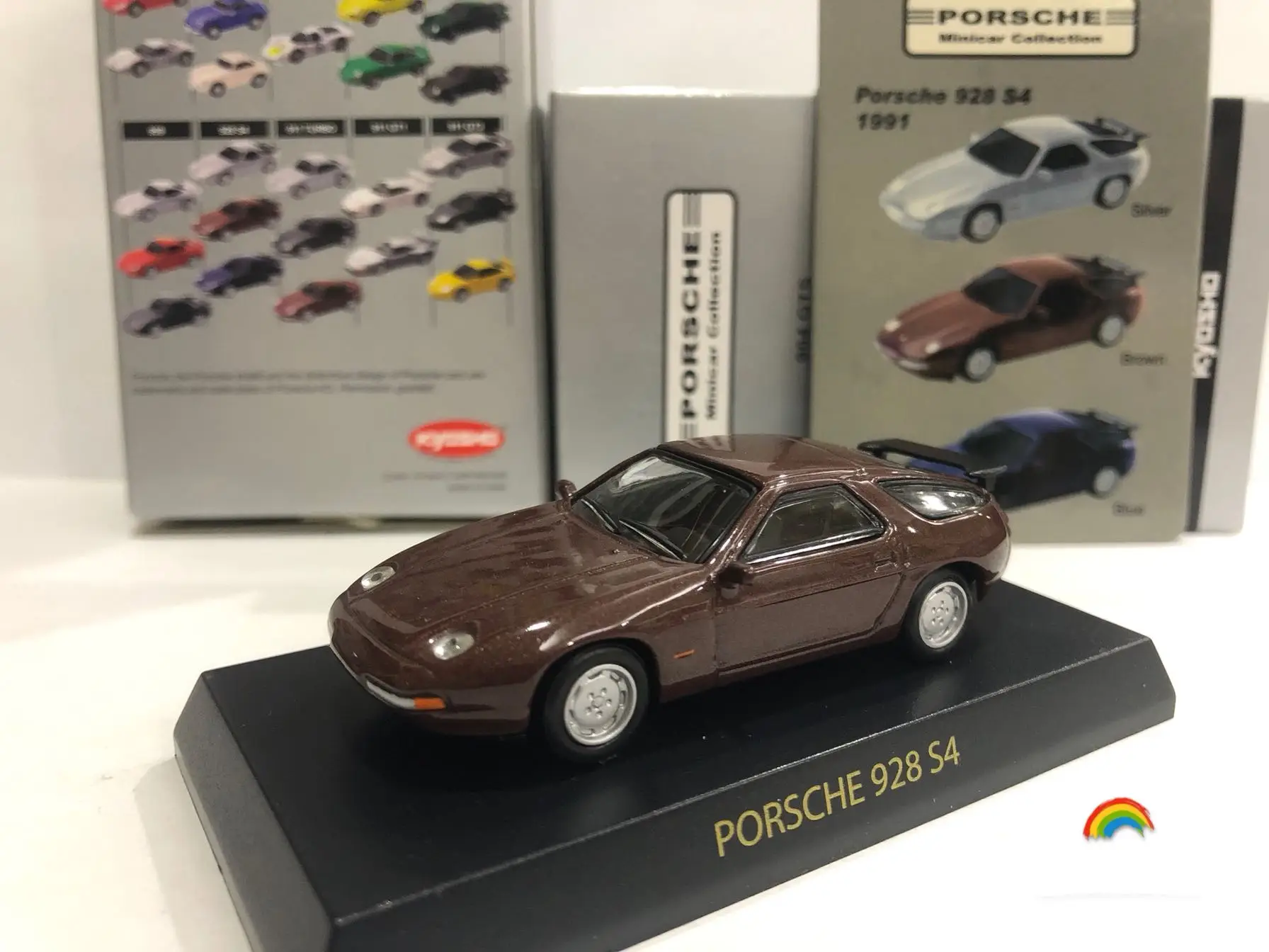 

1/64 KYOSHO PorscheS 928 S4 LM F1 RACING Collection of die-cast alloy car decoration model toys
