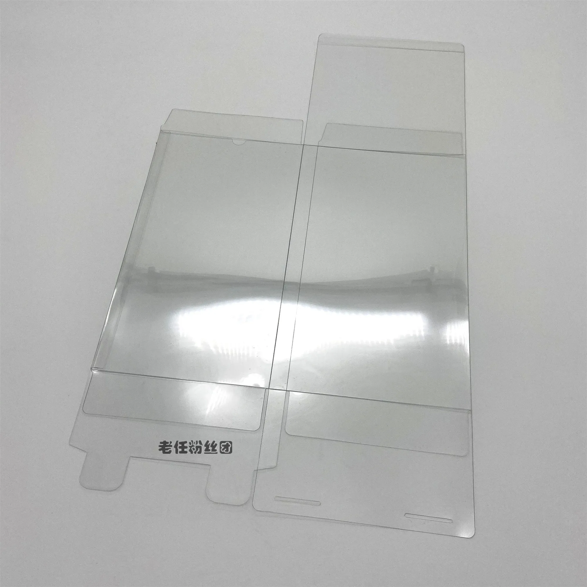 

Nintendo 3DSLL love with the limited version of the boss three collection collection box transparent display box protection box