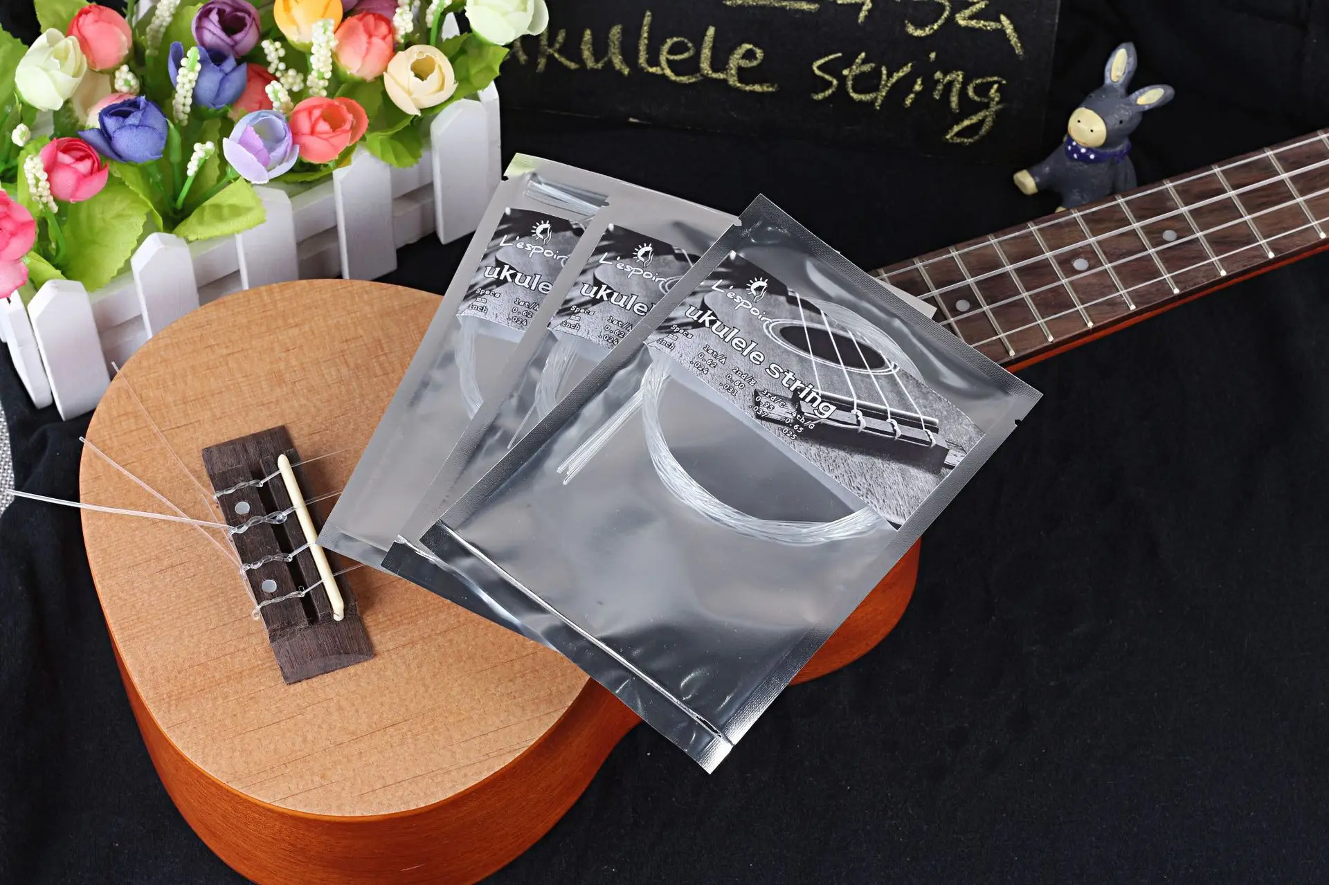 

Струны для укулеле маленькие Струны для гитары