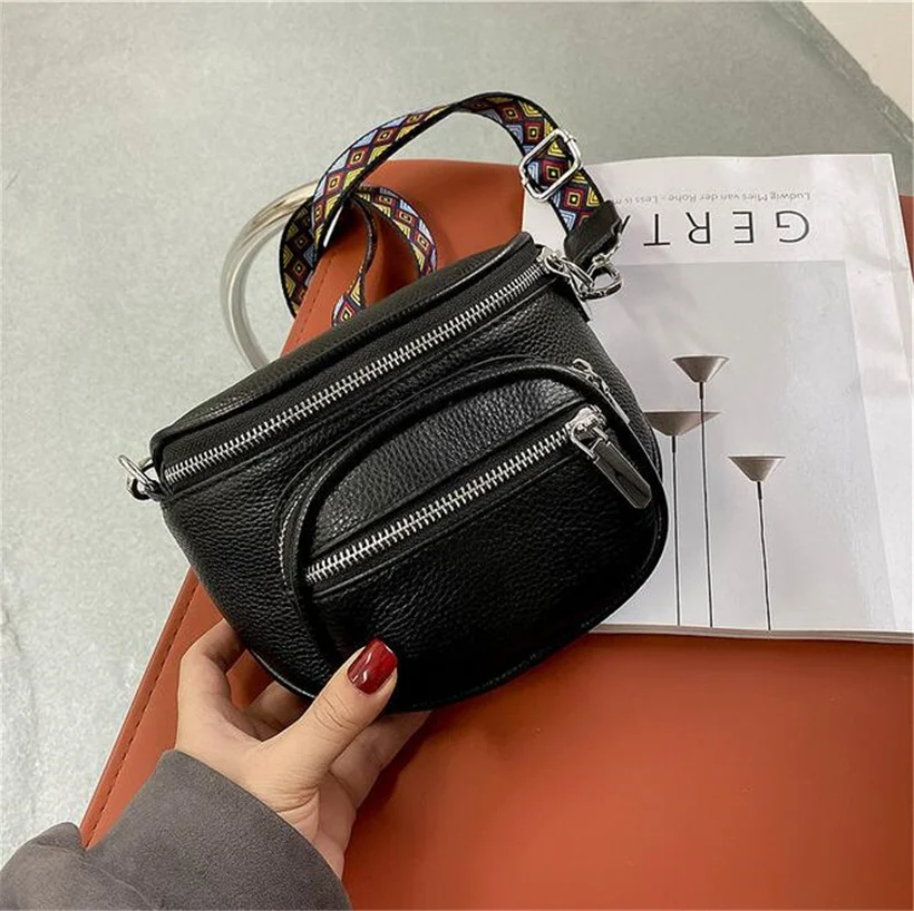 

2021 Designer Fashion Tide Joker Oblique Satchel High-capacity Wide Straps Leather Saddle Bags， Cowhide Saddle Bag For The Head