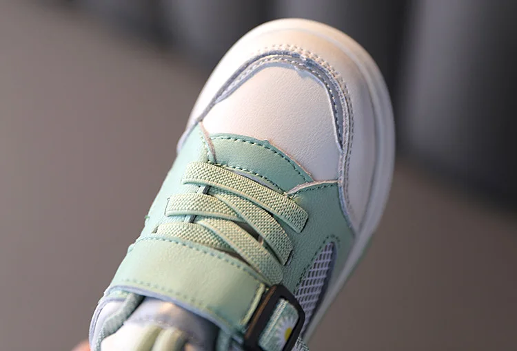 

Autumn Children's Casual Shoes Bright Led Light Bottom Baby Soft Bottom Breathable Sports Shoes Children's Shoes