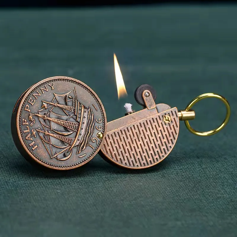 

Creative Queen Embossed Retro Lighter, Copper Metal Mini Kerosene Lighter Luxury Coin Designer Cool Gift Keychain, Gift for Men