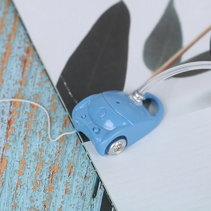 

Миниатюрный пылесос 1:12, Мини Кукольный дом, чистый Кукольный дом, пылесос, кукольный дом, миниатюрная мебель, игрушки