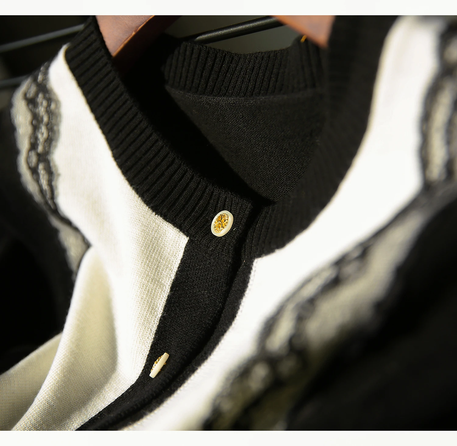 Женский вязаный кардиган элегантный однобортный свитер составного кроя с