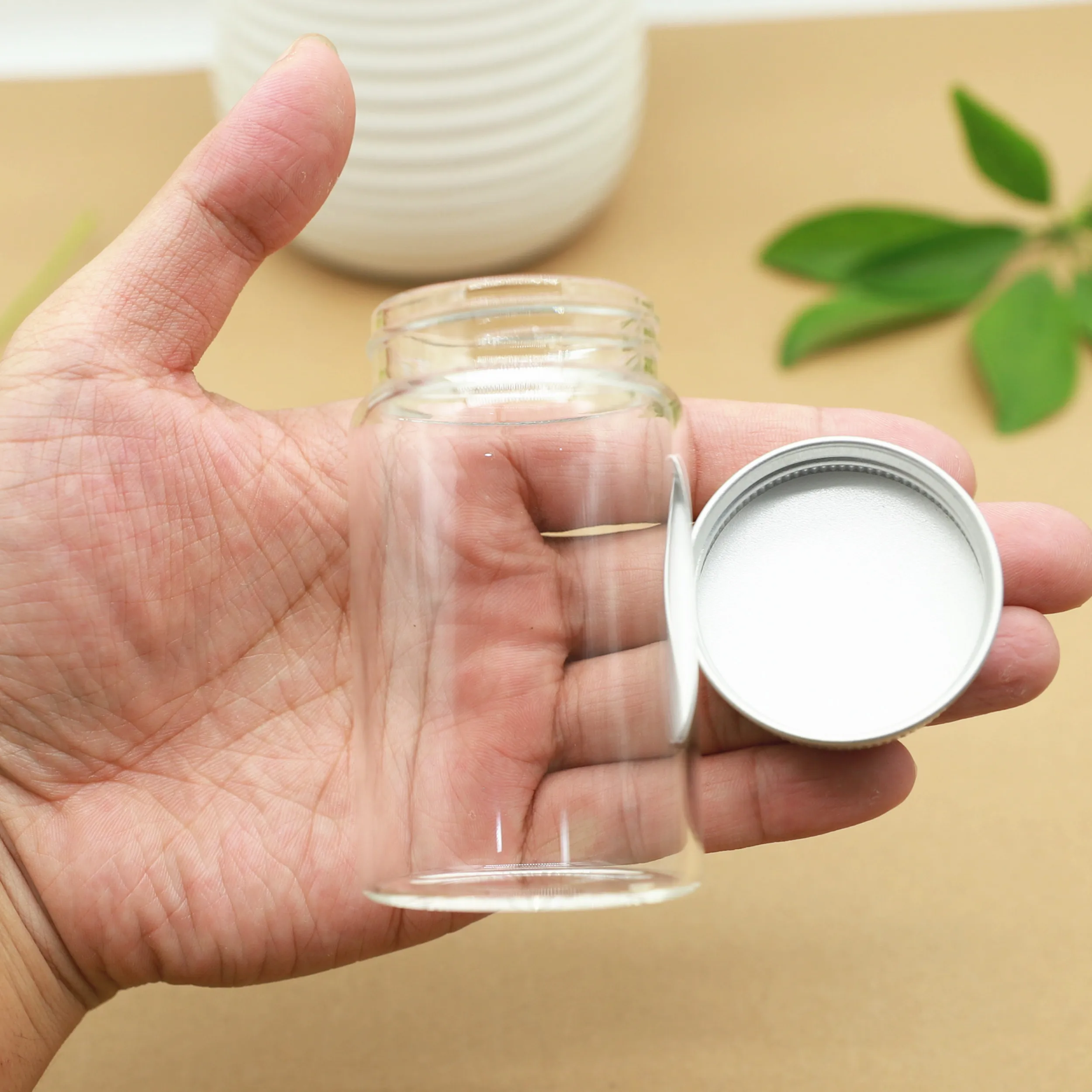 

6 Pieces 47*80mm 100ml Small Glass Bottle jars Silver Screw Cap Candy Glass Jars Storage Container Transparent bottles
