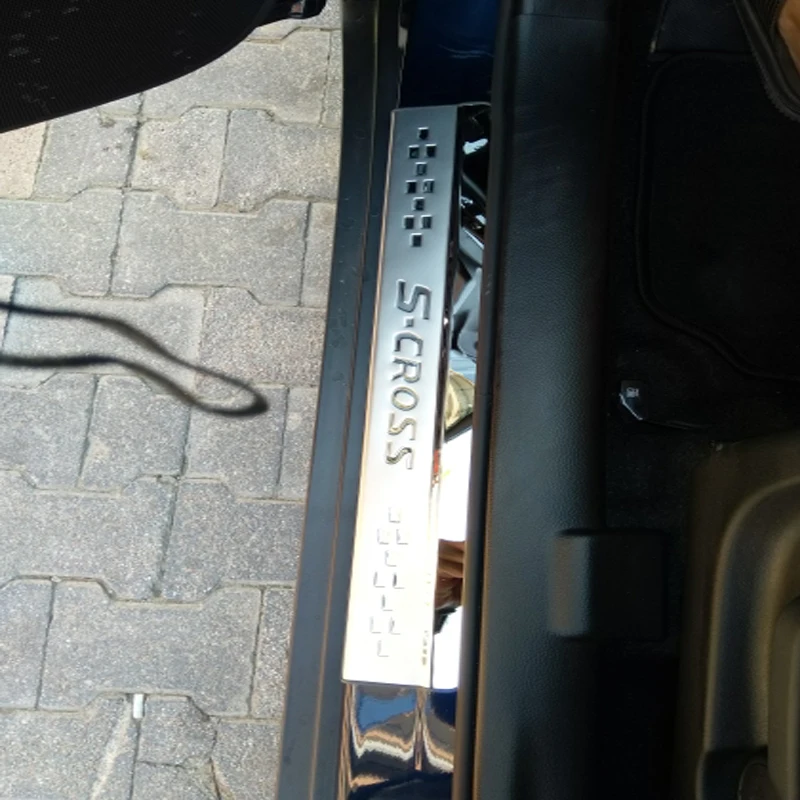 

Stainless Steel Door Sills For Suzuki SX4 S-Cross S Cross 2014-2017 2018 2019 Kick Plate Guard Pedal Protector Car Accessories