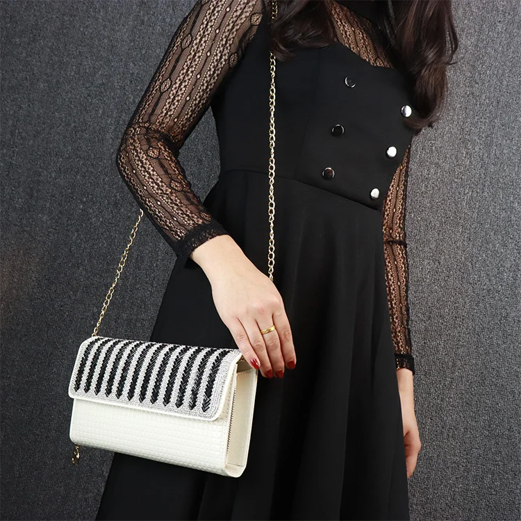 

Women Evening Clutch Bags Rhinestone Flashing Day Clutches Envelope Bag Purse Crystal Chain bags Bridal Wedding Party Clutch Bag