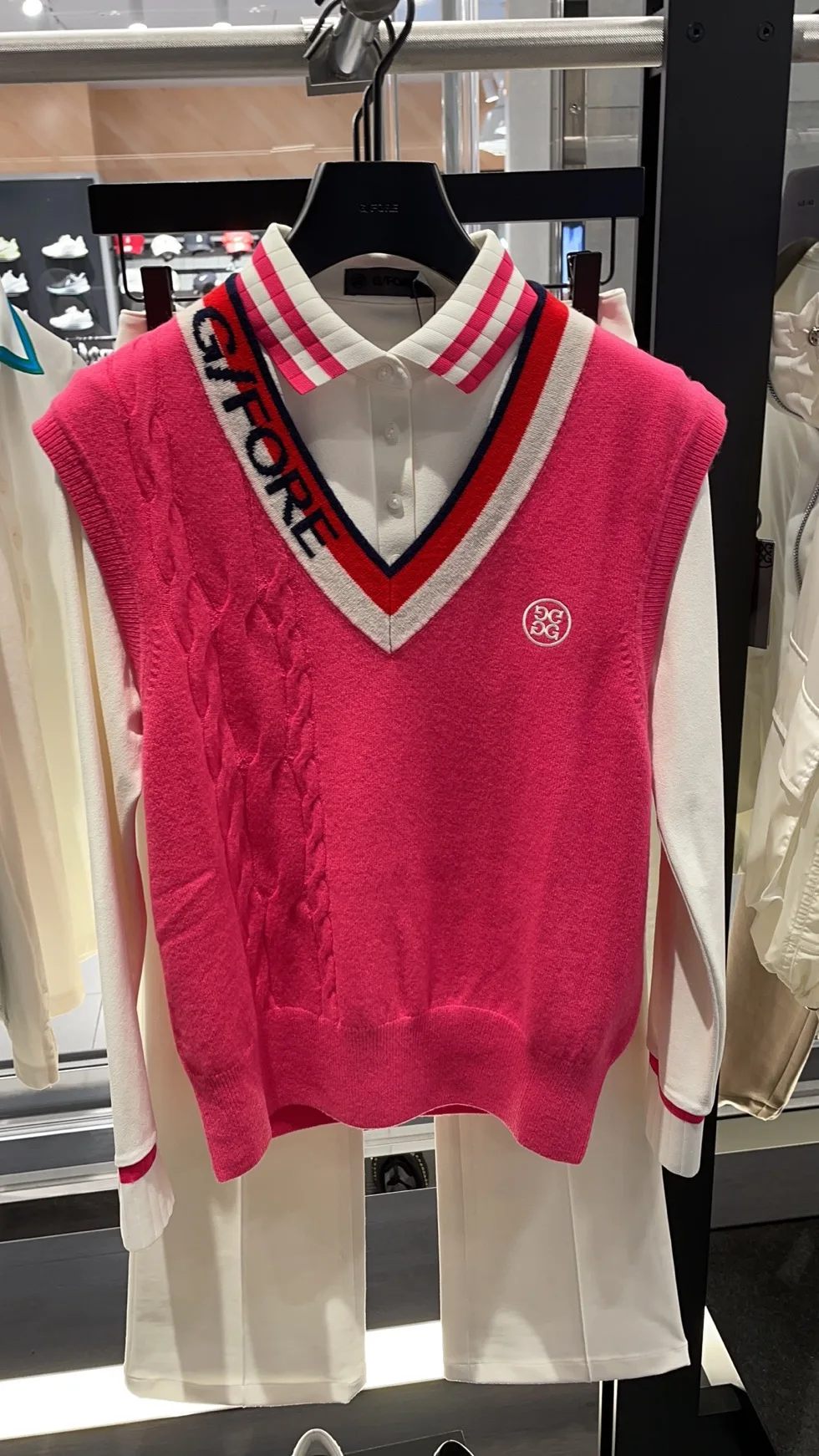 The new spring golf cashmere knit vest is for women's couples sweaters, the same design of golf vest warm and soft, high quality