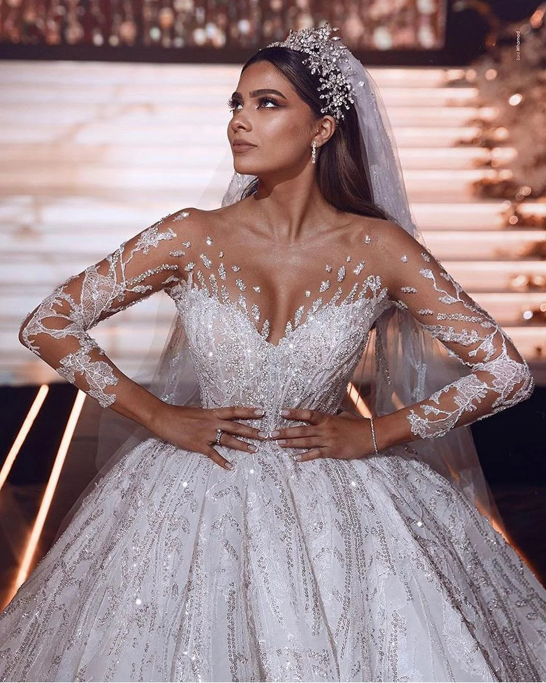 Luxury Wedding Dresses 2021 Sheer Neck Illusion Long Sleeves Sequined Beaded Lace Bridal Gowns Saudi Arabia Vestido De Novia