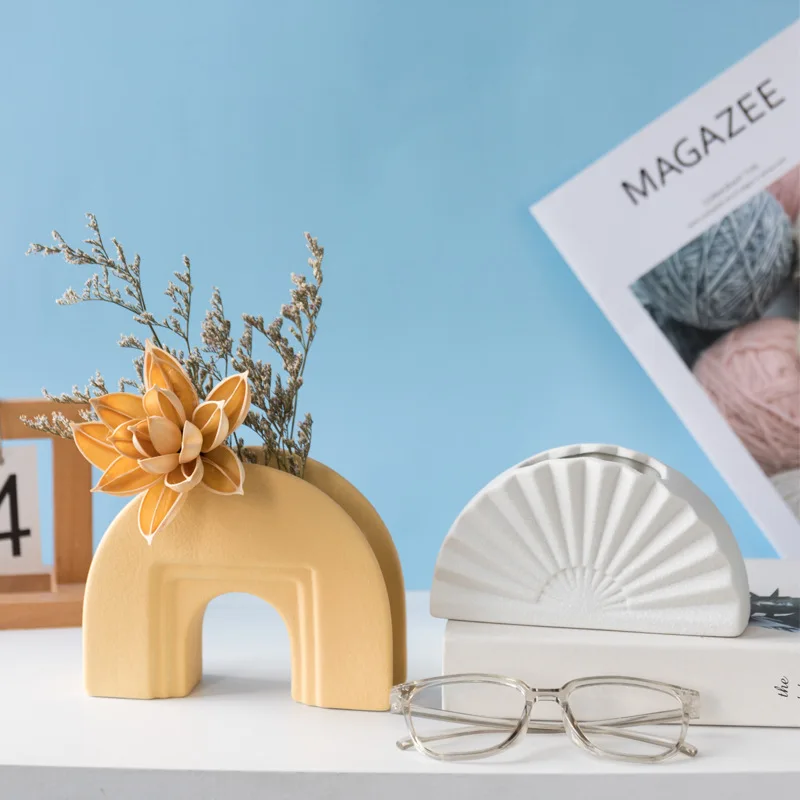 

Fan-shaped ceramic vase decoration home decoration Nordic desktop vase office decoration vase home decoration vases for decorat