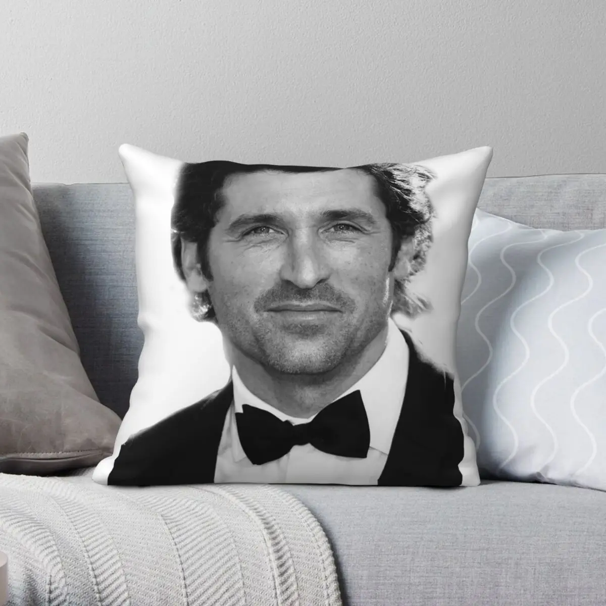 

Наволочка квадратная из полиэстера и льна, 18 дюймов